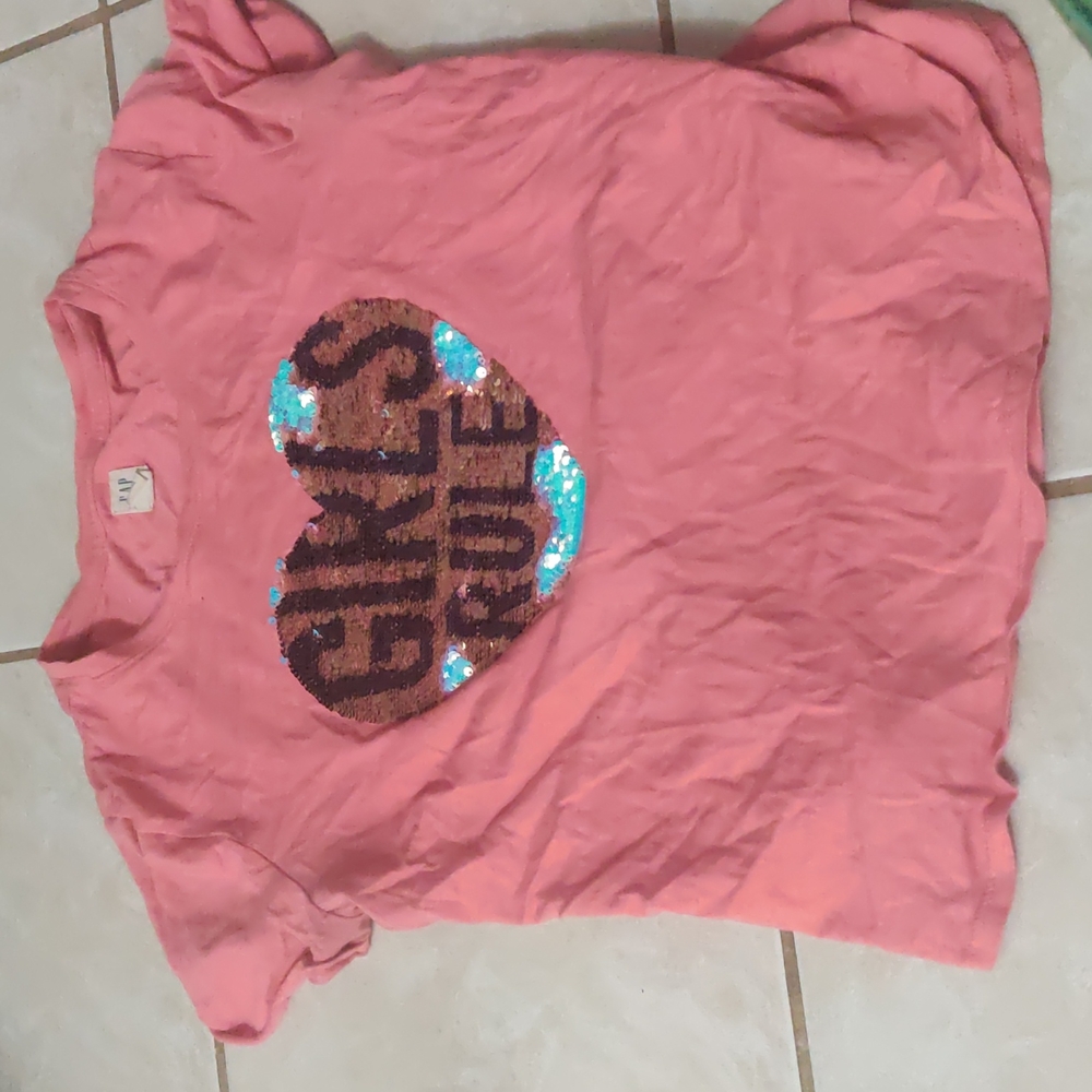 Gap flip over shirt